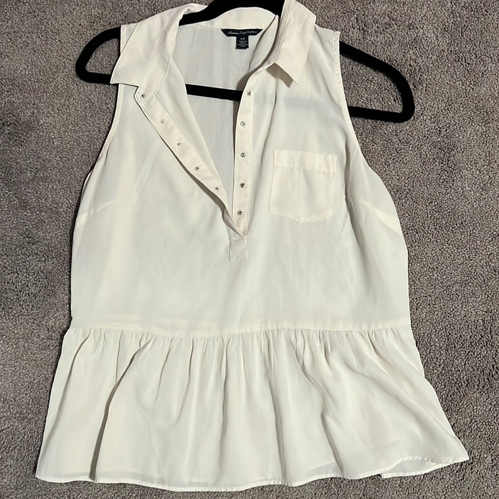 American Eagle Outfitters white top